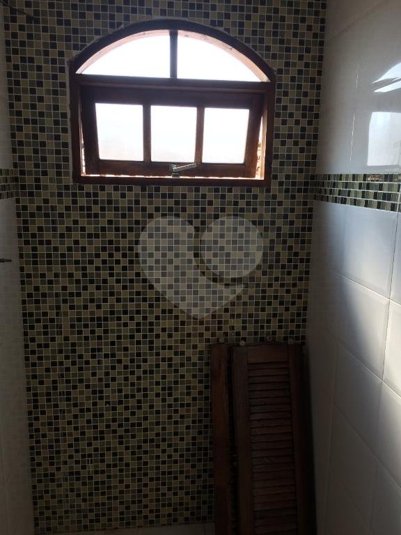 Sobrado amplo com 3 suítes e 5 vagas na Cachoeirinha