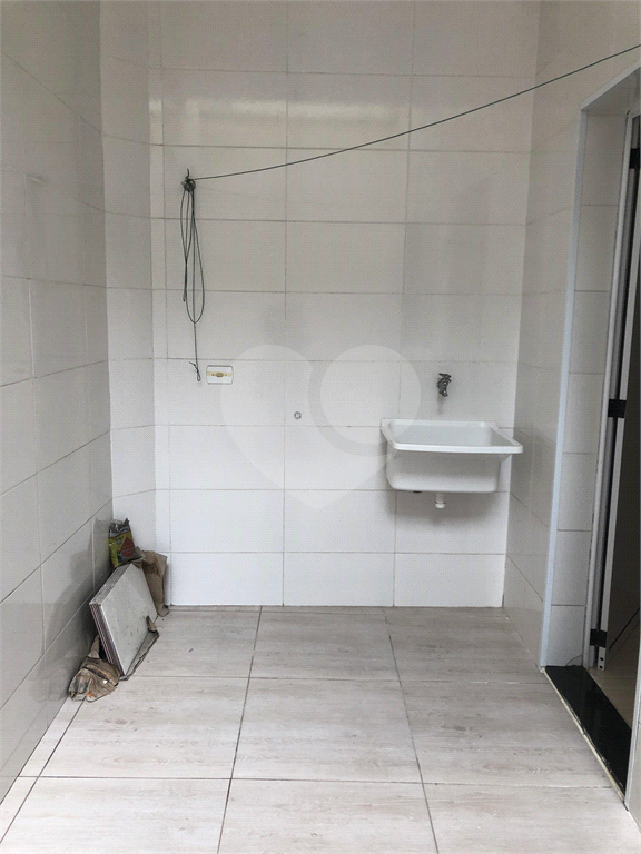 Sobrado à venda com 3 quartos, 100m² - Foto 14