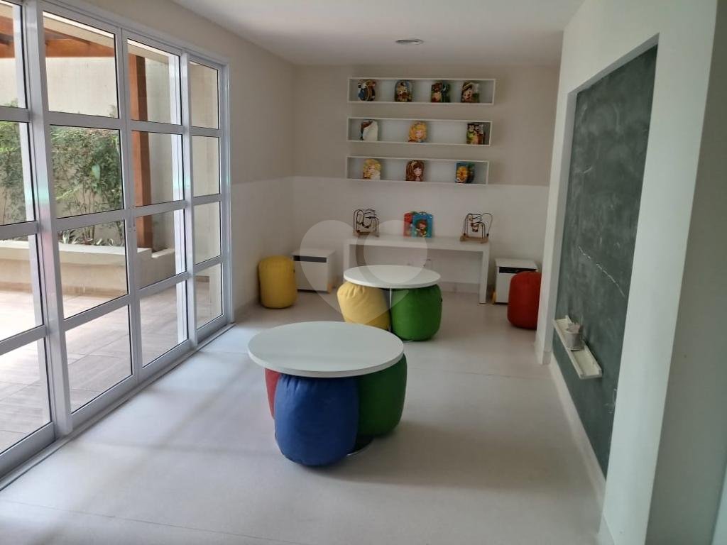 APARTAMENTO JULIO BUONO IMPECÁVEL