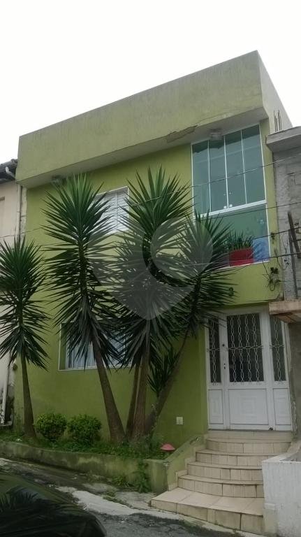 Sobrado à venda com 2 quartos, 240m² - Foto 1