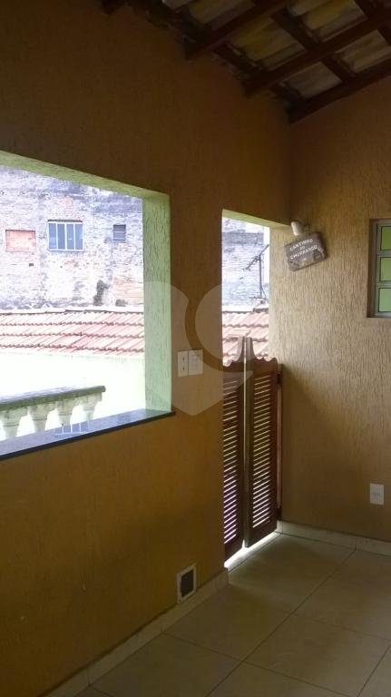 Sobrado à venda com 2 quartos, 240m² - Foto 14