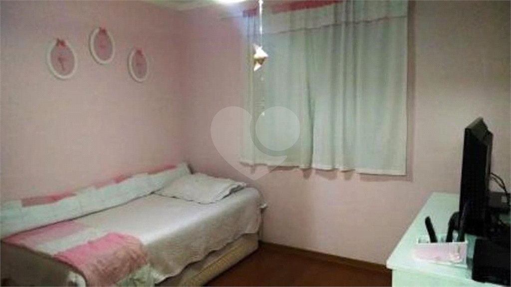 Lindo sobrado em condomínio fechado na Água Fria