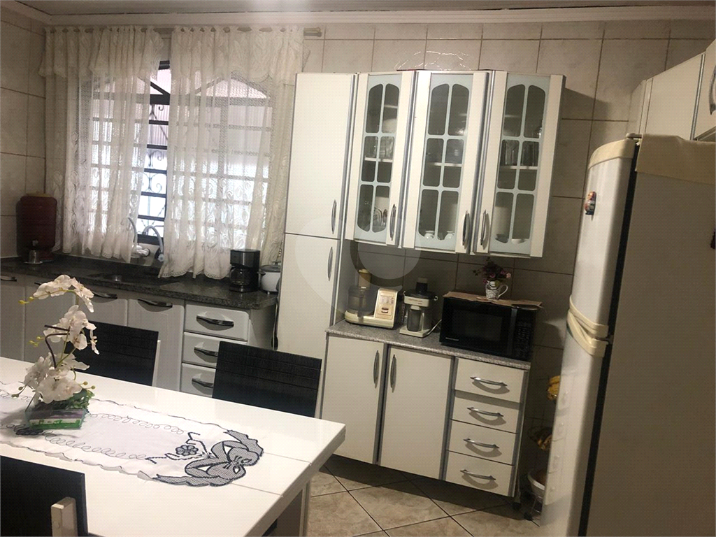 Casa à venda com 2 quartos, 100m² - Foto 12