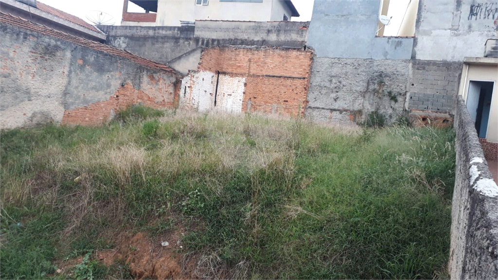 Terreno limpo Pronto para Construir com 271 metros em Ótimo Local Atenção Construtores!!