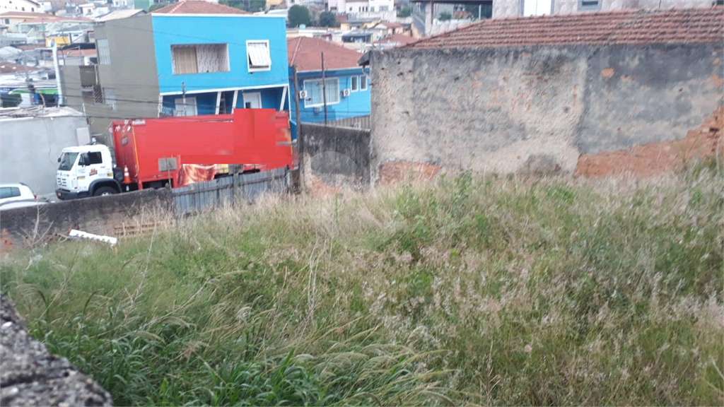 Terreno limpo Pronto para Construir com 271 metros em Ótimo Local Atenção Construtores!!