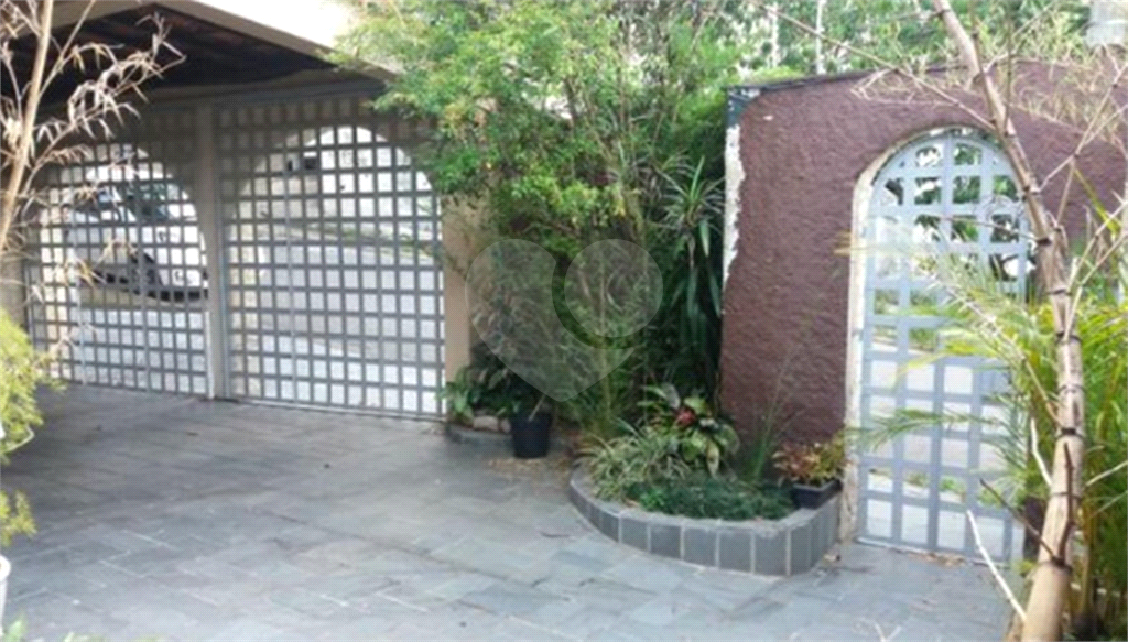 Linda Casa Jardim Virgínia Bianca