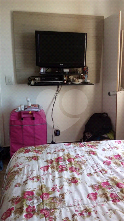 Apartamento no bairro Sitio do Mandaqui com 2 dormitórios, sala com sacada