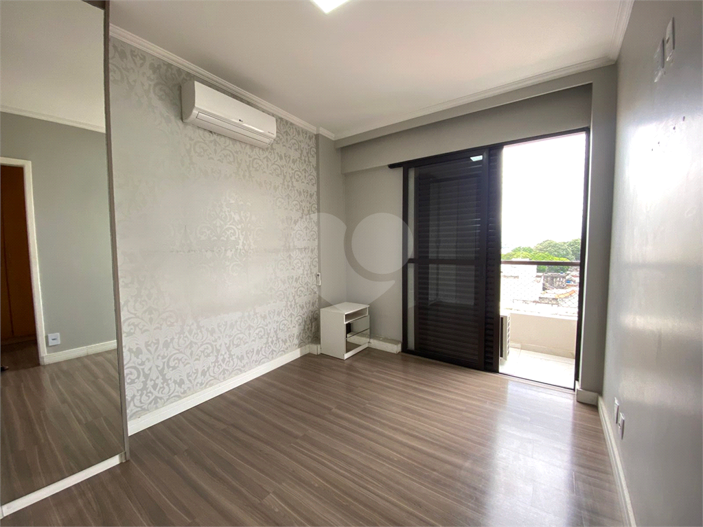 Apartamento á venda na Santa Teresinha