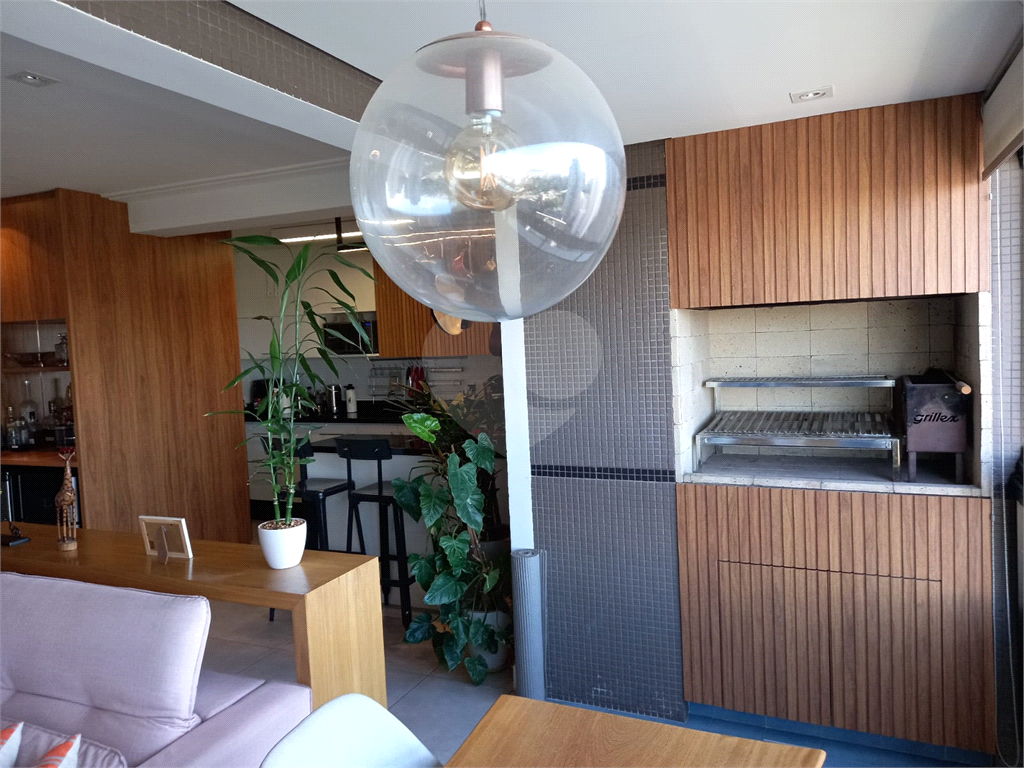Apartamento a venda, reformado 2 quartos 1 suíte em Pinheiros, próximo ao metro e ao HC!