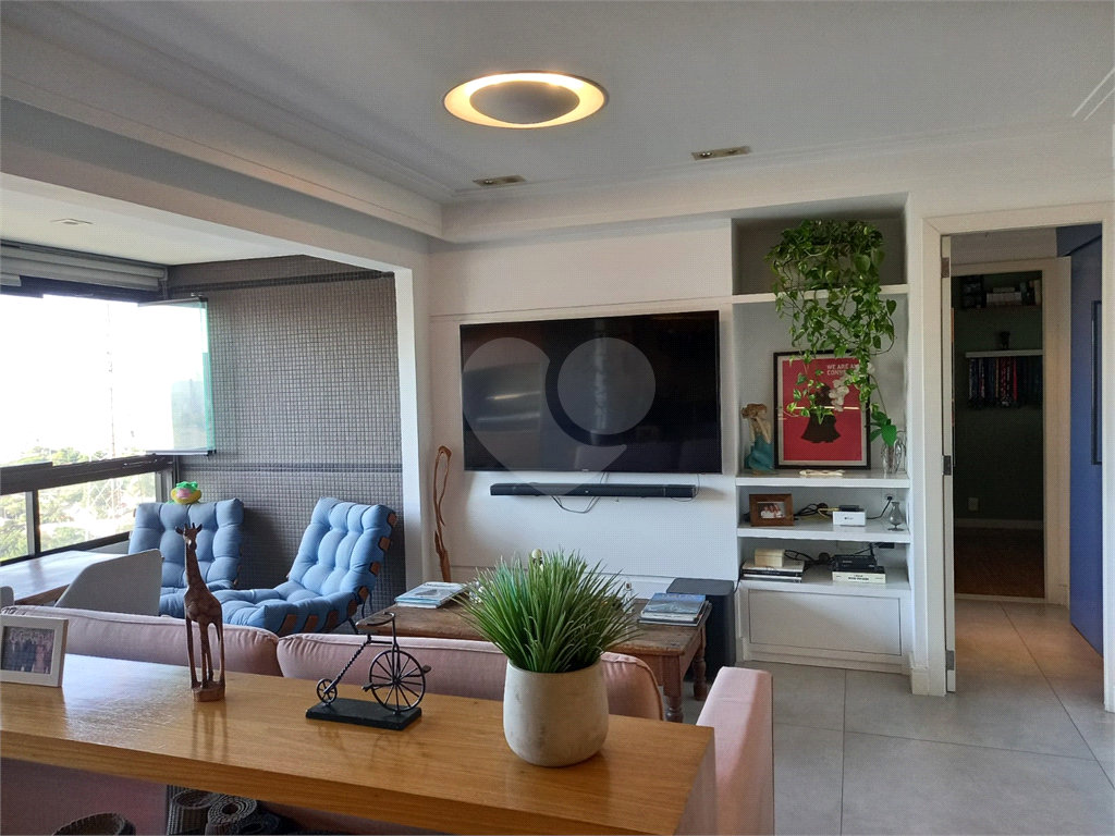 Apartamento a venda, reformado 2 quartos 1 suíte em Pinheiros, próximo ao metro e ao HC!