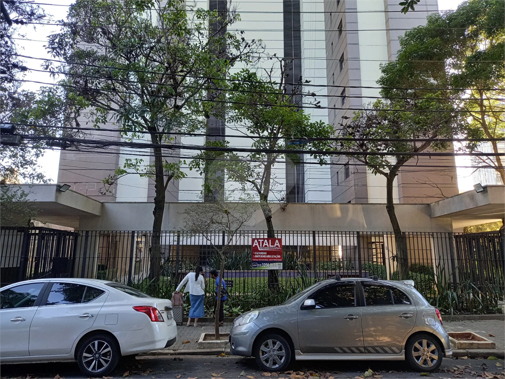Apartamento a venda, reformado 2 quartos 1 suíte em Pinheiros, próximo ao metro e ao HC!