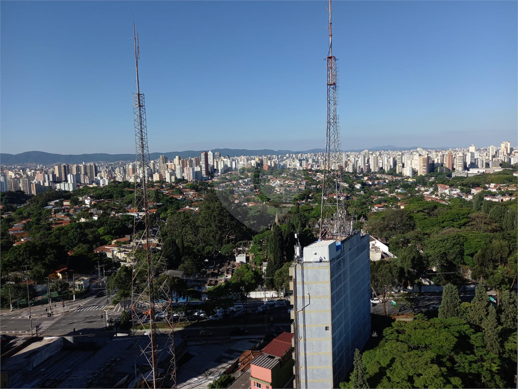 Apartamento a venda, reformado 2 quartos 1 suíte em Pinheiros, próximo ao metro e ao HC!