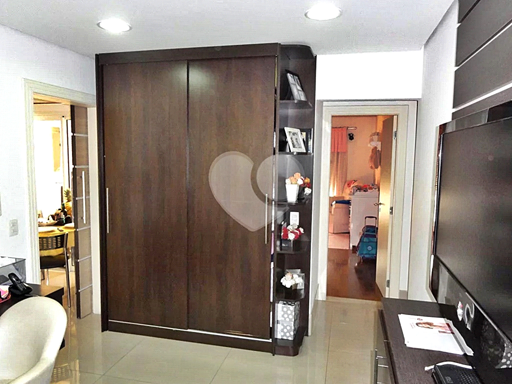 Apartamento à venda com 4 quartos, 265m² - Foto 15