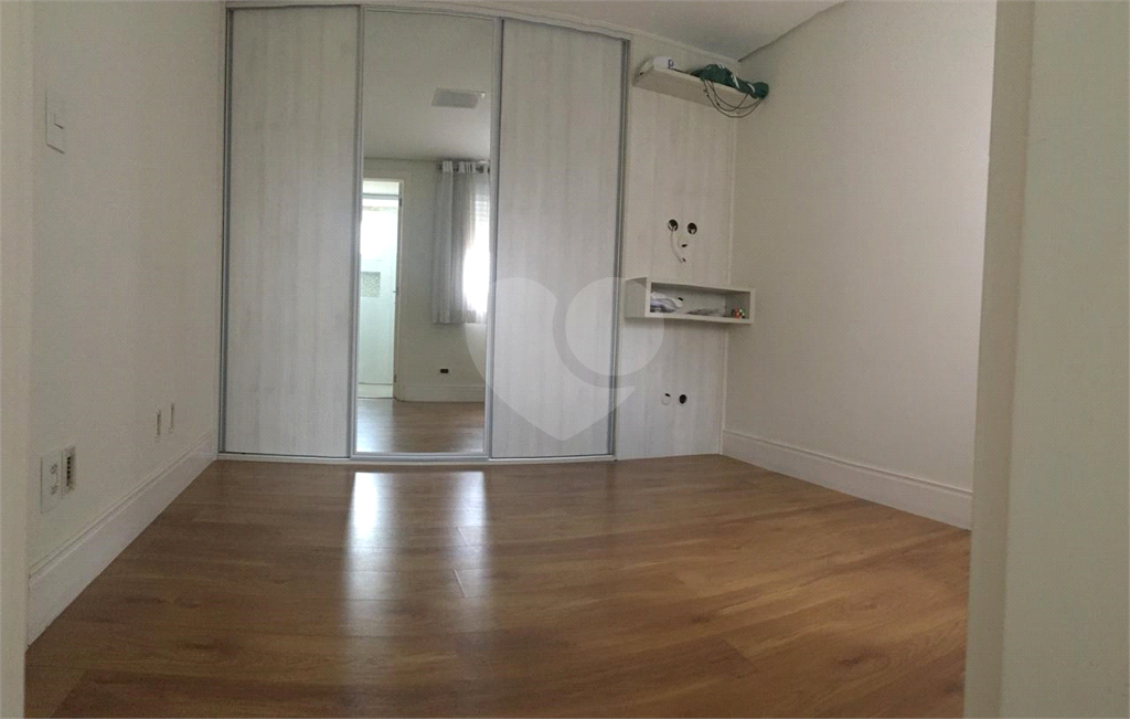 Excelente apartamento 3 dormitórios sendo 3 suítes , 3 vagas de garagem . Agende sua visita ! 