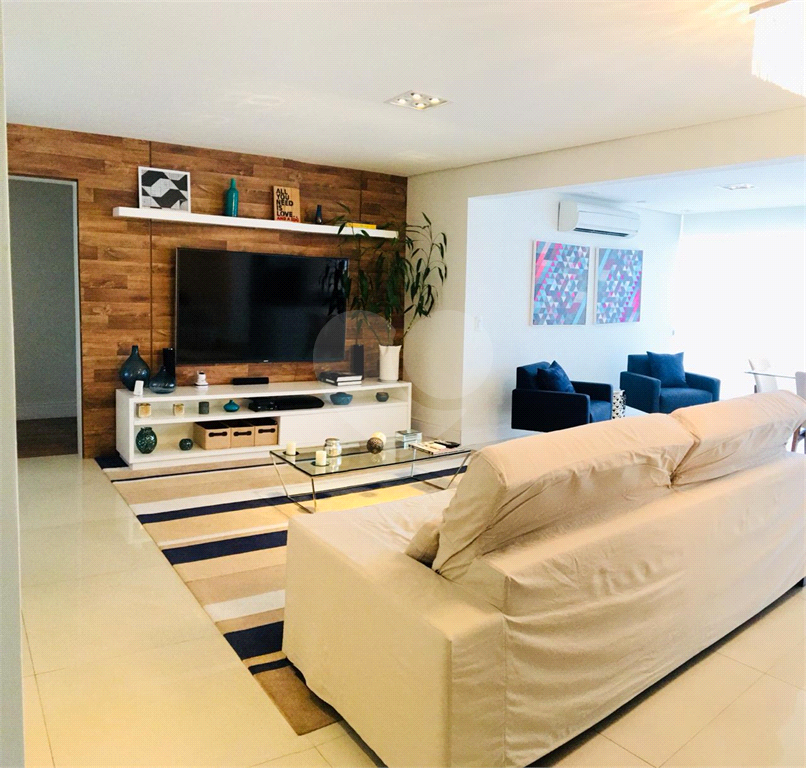 Excelente apartamento 3 dormitórios sendo 3 suítes , 3 vagas de garagem . Agende sua visita ! 
