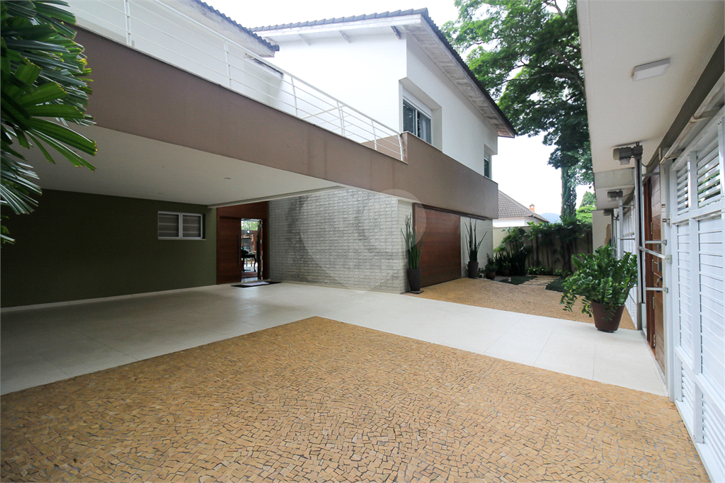 CASA MARAVILHOSA RUA EDUARDO