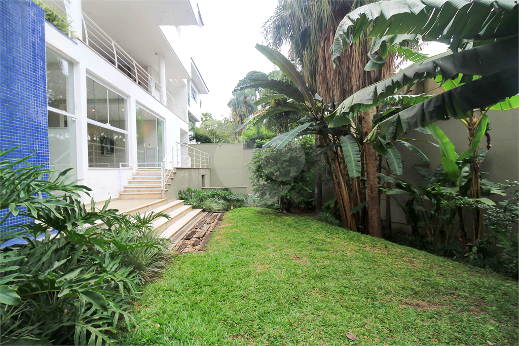 CASA MARAVILHOSA RUA EDUARDO
