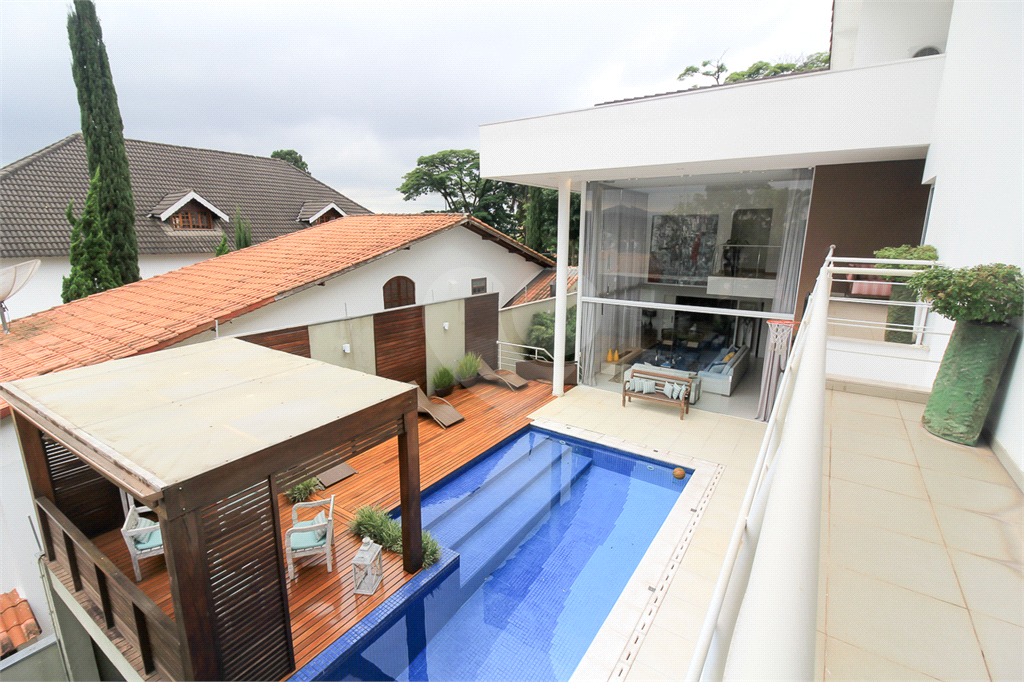 CASA MARAVILHOSA RUA EDUARDO