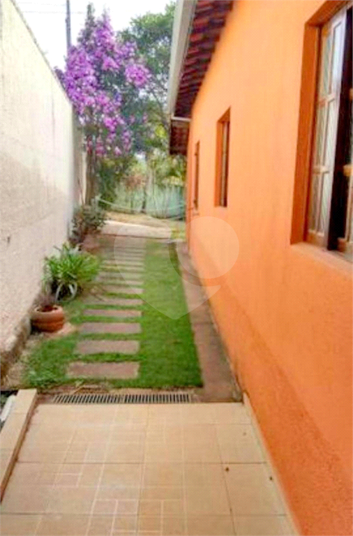 Casa em condomínio em Atibaia