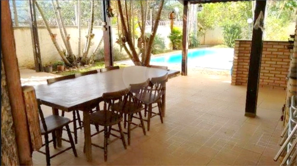 Casa em condomínio em Atibaia