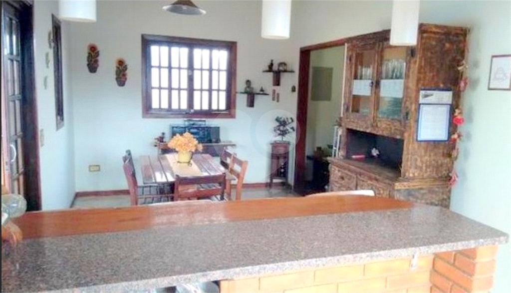 Casa em condomínio em Atibaia