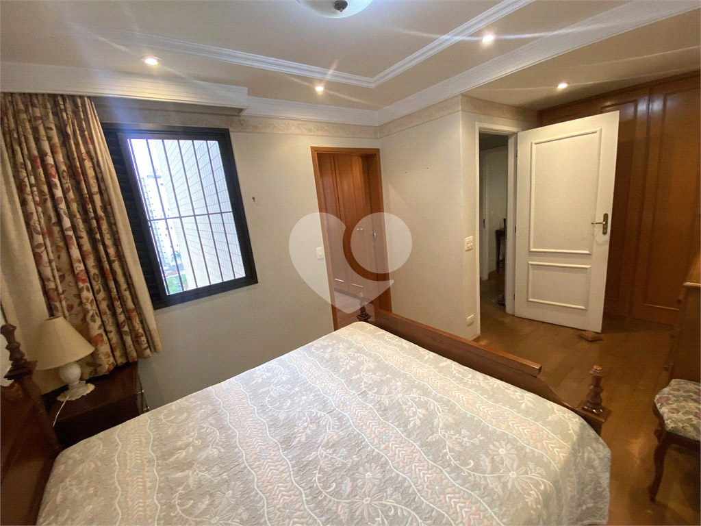 SANTANA 4 SUITES E 4 VAGAS
