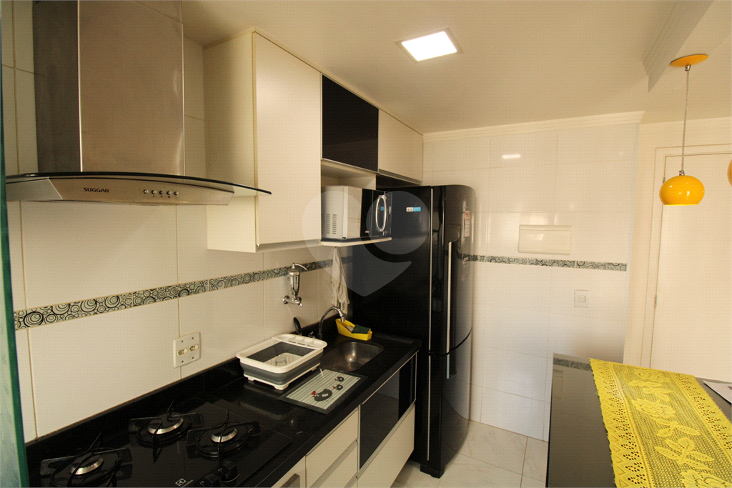 Apartamento à venda com 2 quartos, 49m² - Foto 22