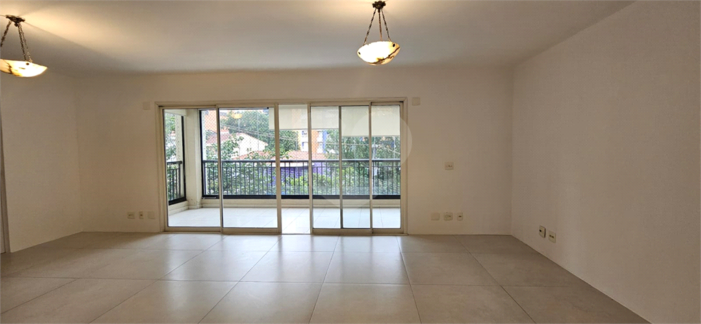 Apartamento Alto da Lapa