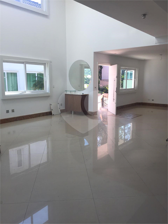 TREMEMBÉ :: ALTO PADRÃO | SOBRADO 560m²