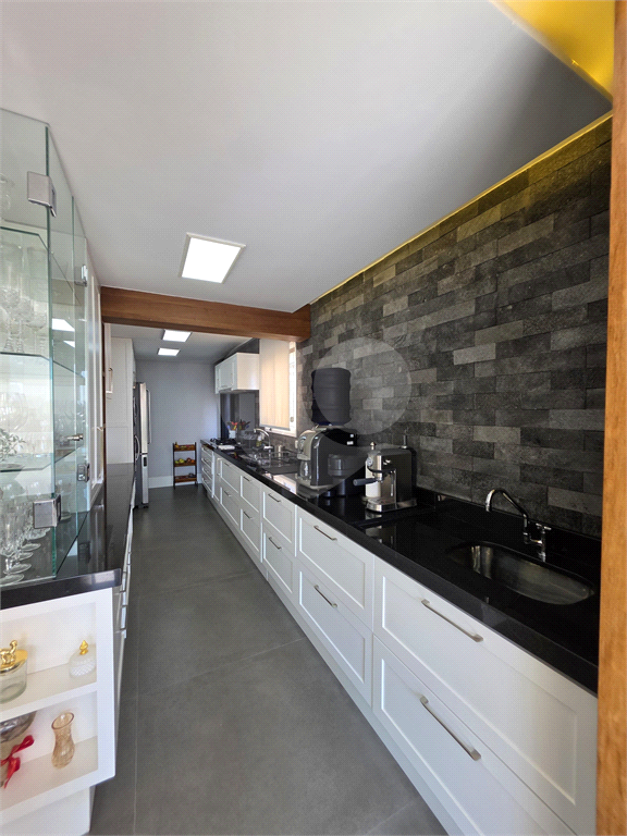 Apartamento alto padrão. Localização. É o que pessoas de gosto refinado buscam.