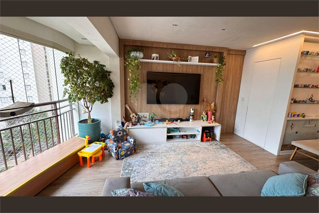 Apartamento com 3 dormitórios e 2 vagas em Santana, São Paulo - SP