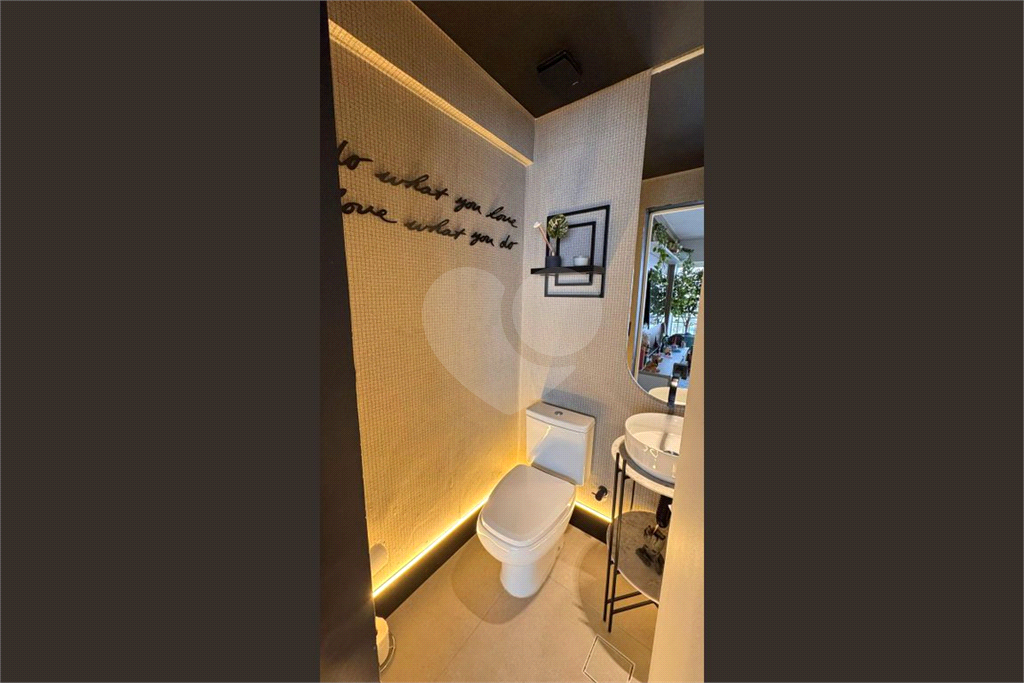 Apartamento com 3 dormitórios e 2 vagas em Santana, São Paulo - SP