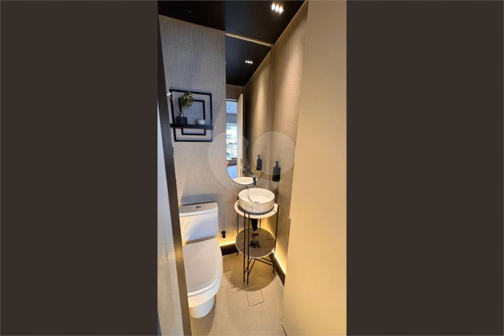 Apartamento com 3 dormitórios e 2 vagas em Santana, São Paulo - SP