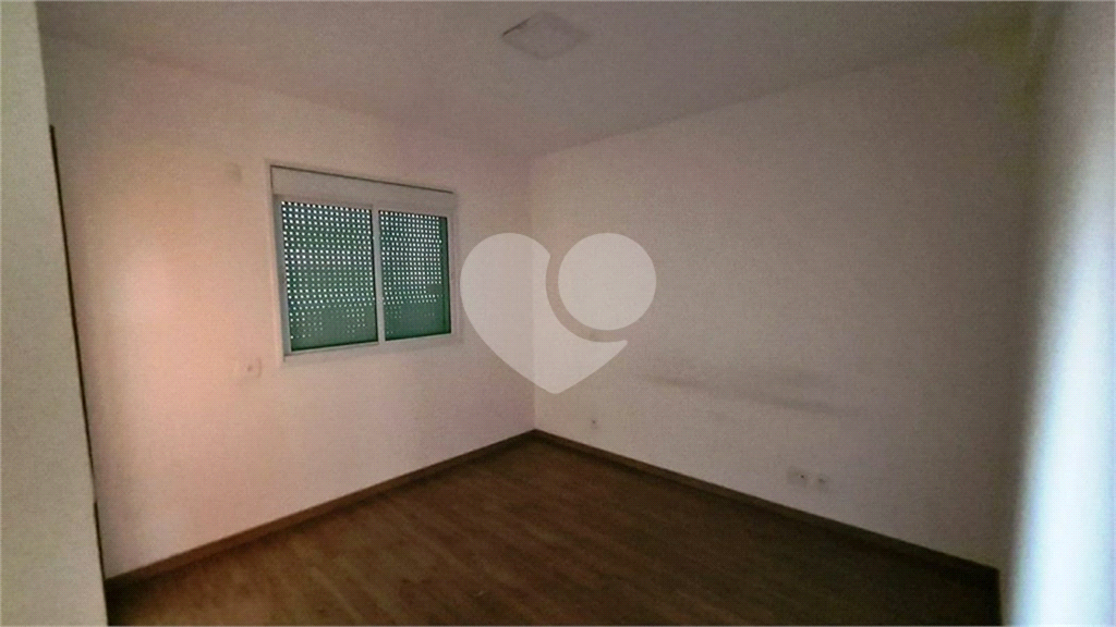 Apartamento na Região de Santa Terezinha, com 3 dormitórios, sendo 2 suítes, 3 vagas de garagem