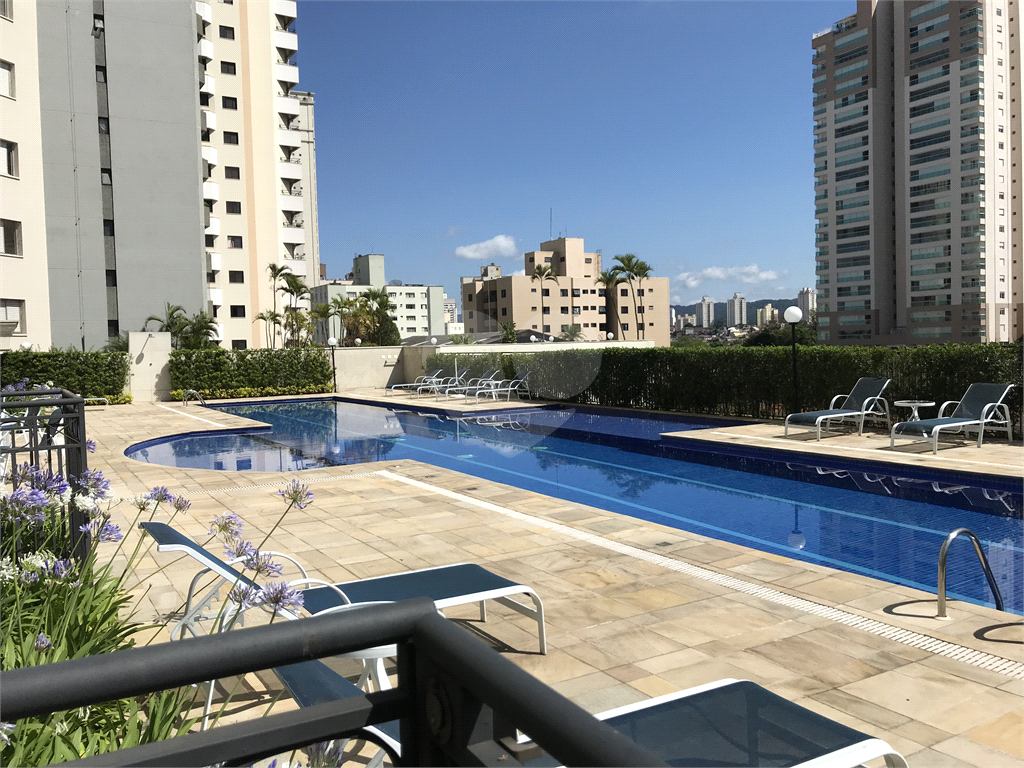 Apartamento na Região de Santa Terezinha, com 3 dormitórios, sendo 2 suítes, 3 vagas de garagem