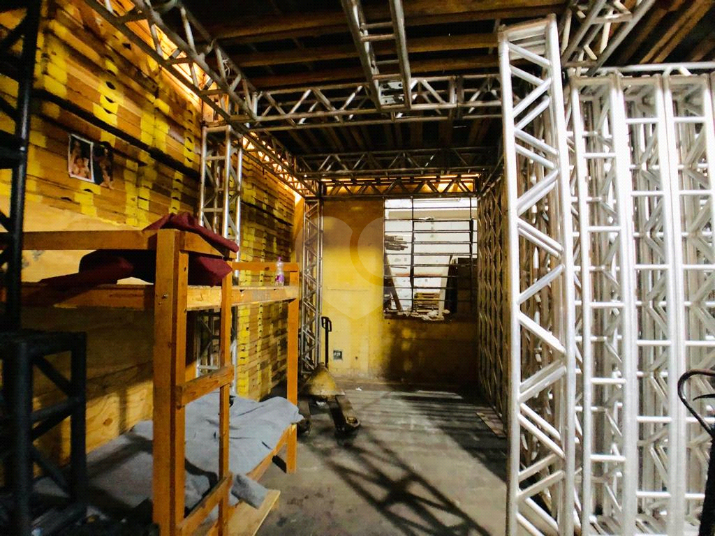 LOCAÇÃO -  GALPÃO 1300 METROS DE CONSTRUÇÃO PROXIMO A MARGINAL