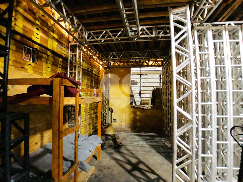 LOCAÇÃO -  GALPÃO 1300 METROS DE CONSTRUÇÃO PROXIMO A MARGINAL
