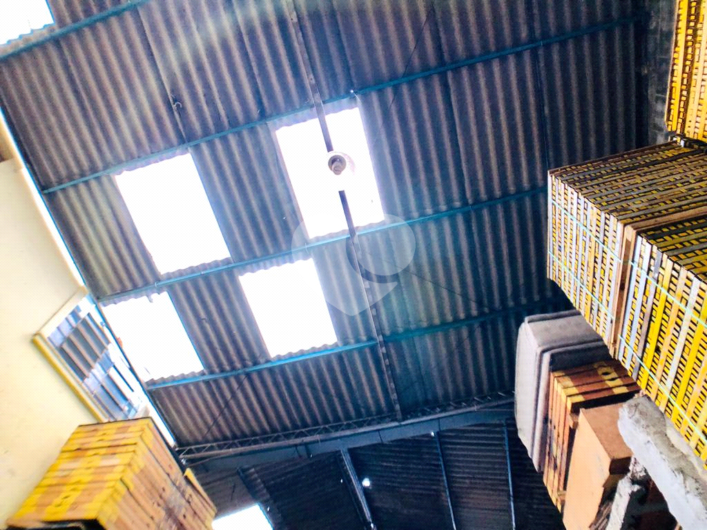 LOCAÇÃO -  GALPÃO 1300 METROS DE CONSTRUÇÃO PROXIMO A MARGINAL