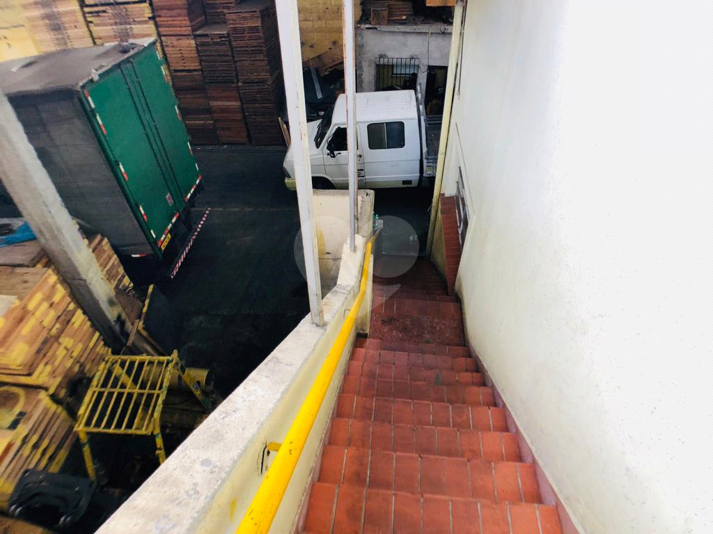 LOCAÇÃO -  GALPÃO 1300 METROS DE CONSTRUÇÃO PROXIMO A MARGINAL