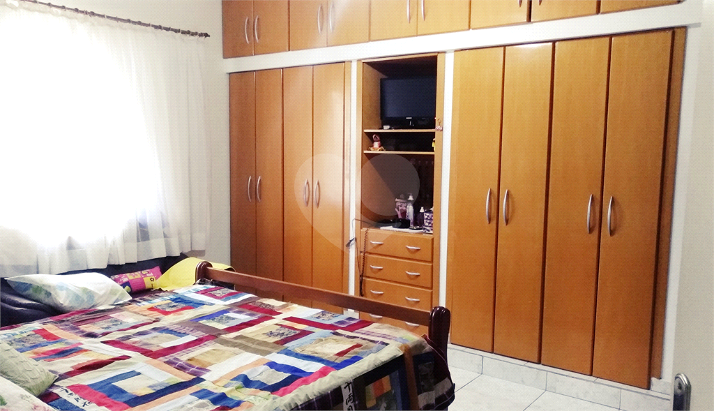 Casa à venda com 4 quartos, 200m² - Foto 13