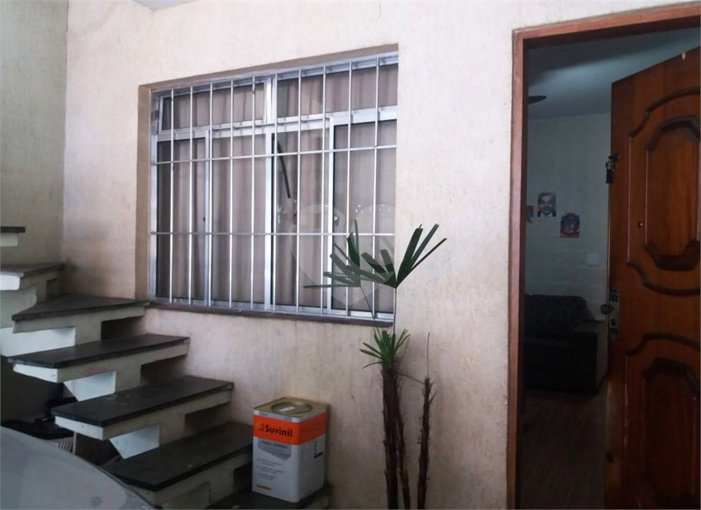 Sobrado à venda e aluguel com 3 quartos, 85m² - Foto 1