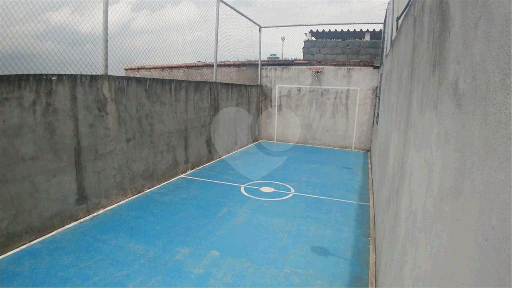 Linda Casa em Condomínio com 3 Dormitórios!!