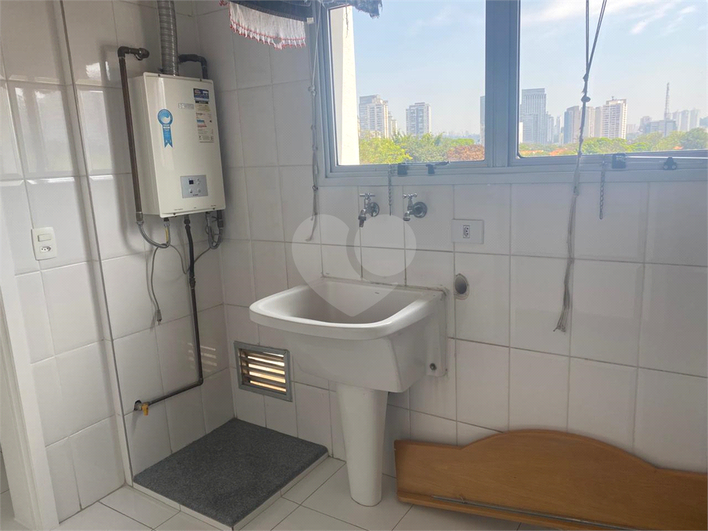 APARTAMENTO NO BROOKLIN 160M² 