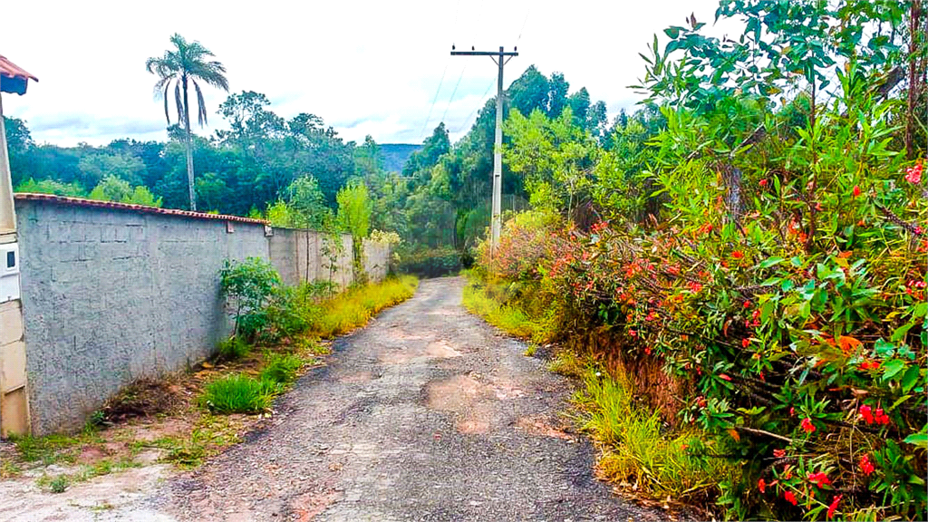 Casa com terreno a venda em Mairiporã