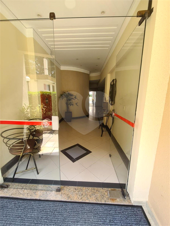 Apartamento no Tatuapé à venda com acabamento de muito bom gosto Localizado a 900 metros do Metrô
