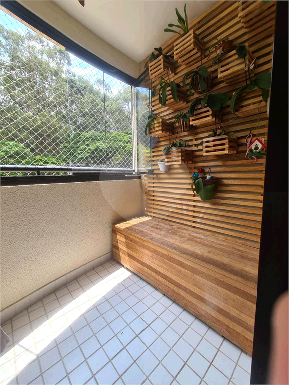 Apartamento no Tatuapé à venda com acabamento de muito bom gosto Localizado a 900 metros do Metrô