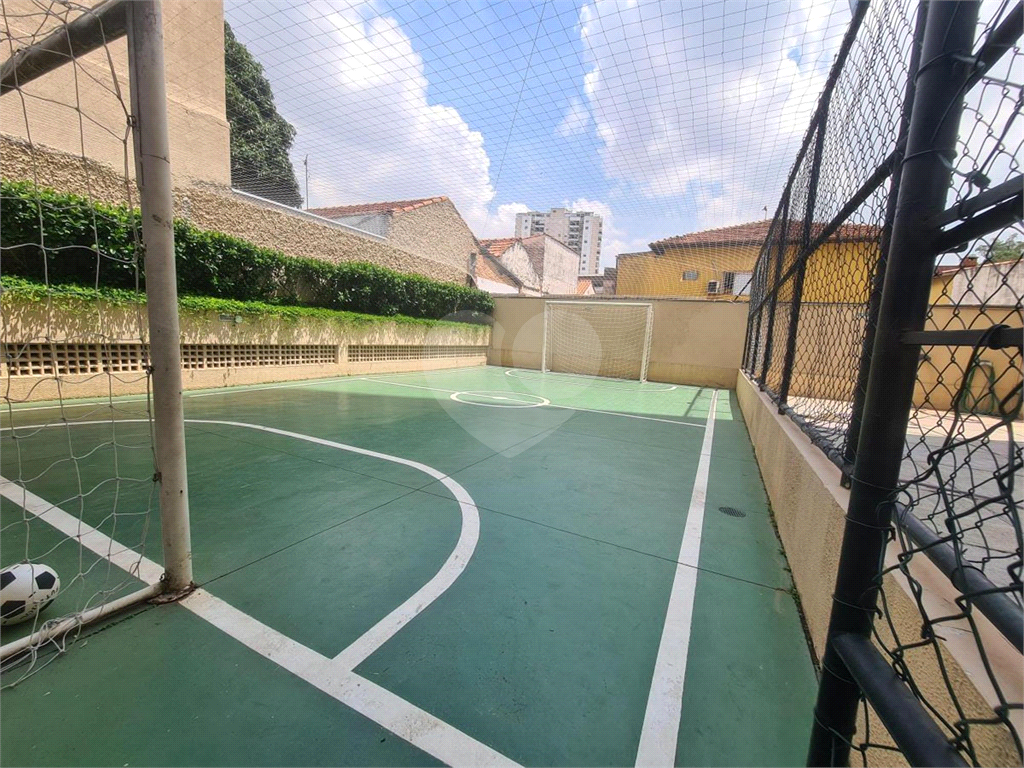 Apartamento no Tatuapé à venda com acabamento de muito bom gosto Localizado a 900 metros do Metrô