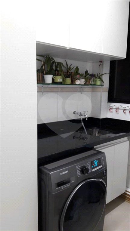 Apartamento no Tatuapé à venda com acabamento de muito bom gosto Localizado a 900 metros do Metrô