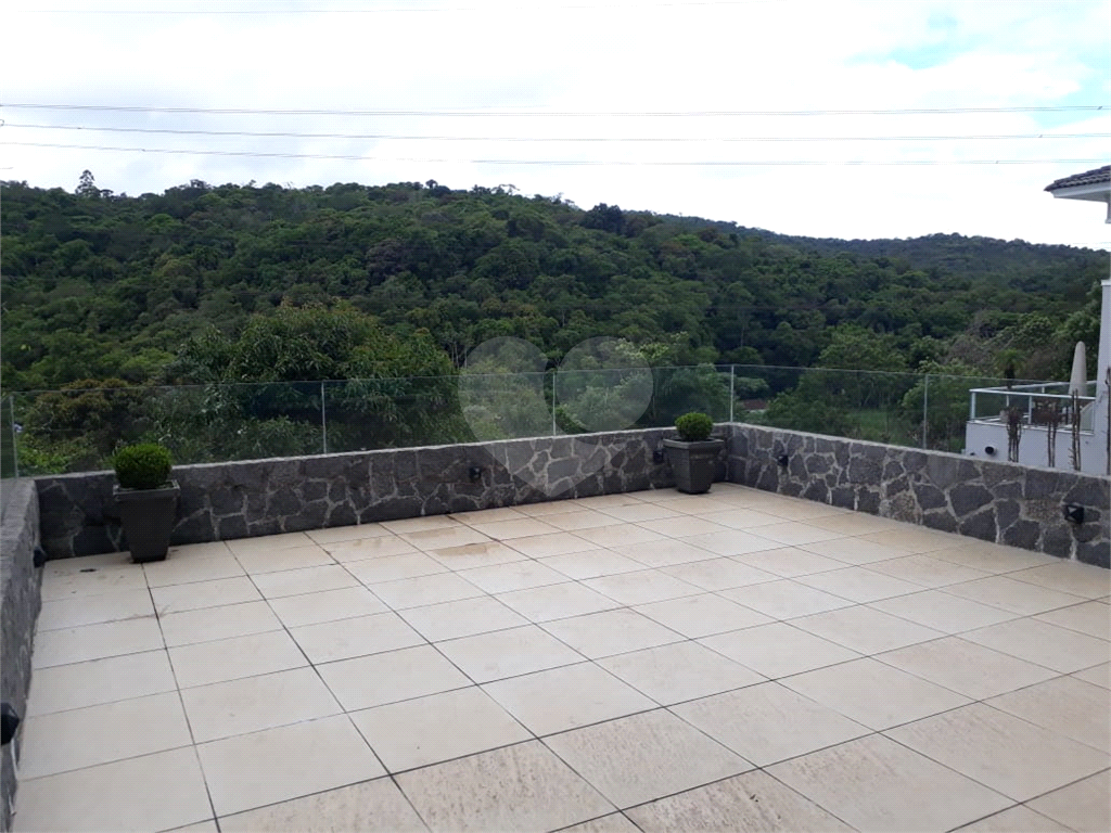  Casa de Altíssimo Padrão no melhor Condomínio Fechado da Serra da Cantareira o Suíça da Cantareira