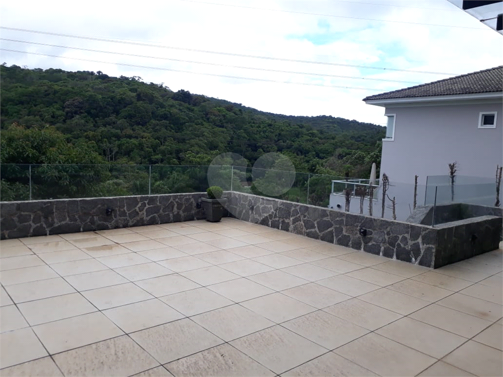  Casa de Altíssimo Padrão no melhor Condomínio Fechado da Serra da Cantareira o Suíça da Cantareira